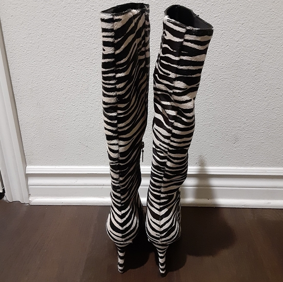 Aqua - Picture 3 of 4